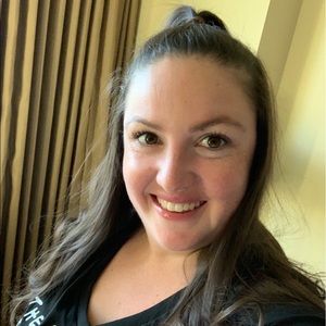 Meet your Posher, Danielle